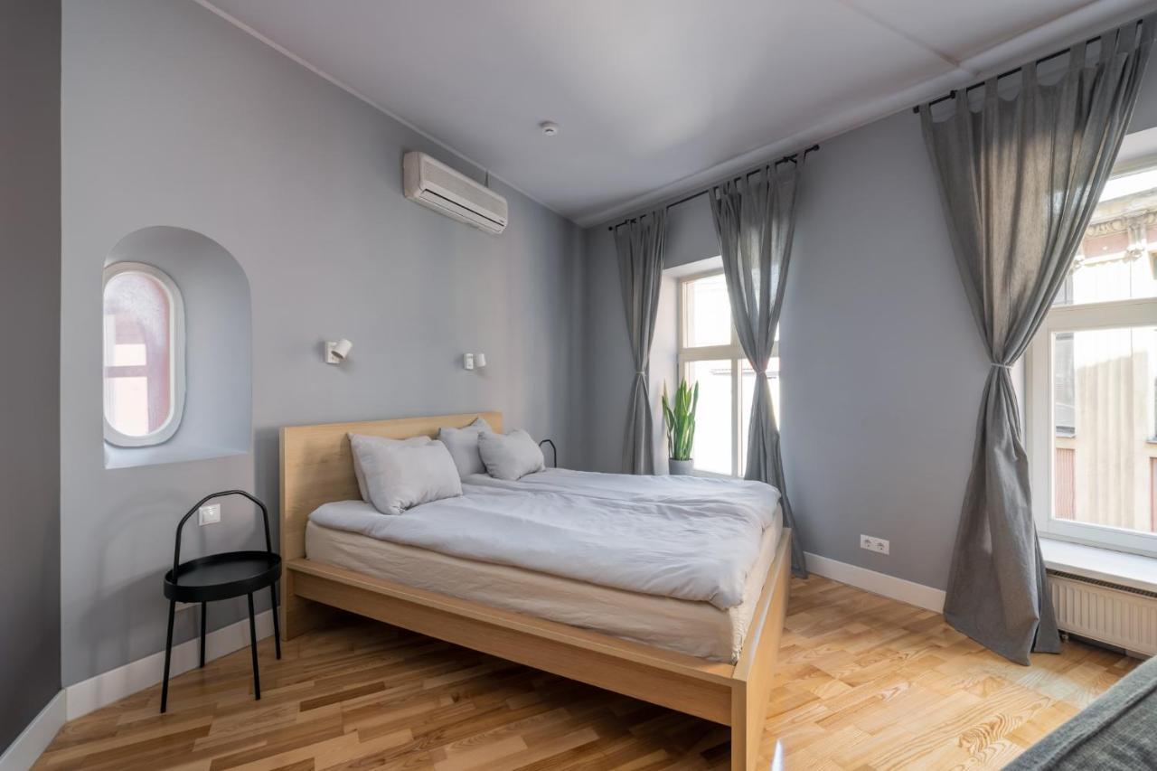 Romantic And Spacious Apartment In Riga Old Town ภายนอก รูปภาพ